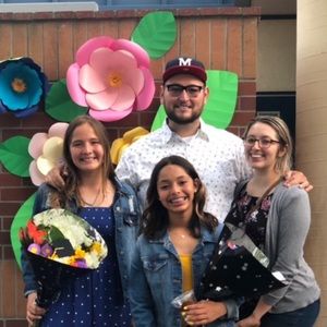 Meet your Posher, Nayeli